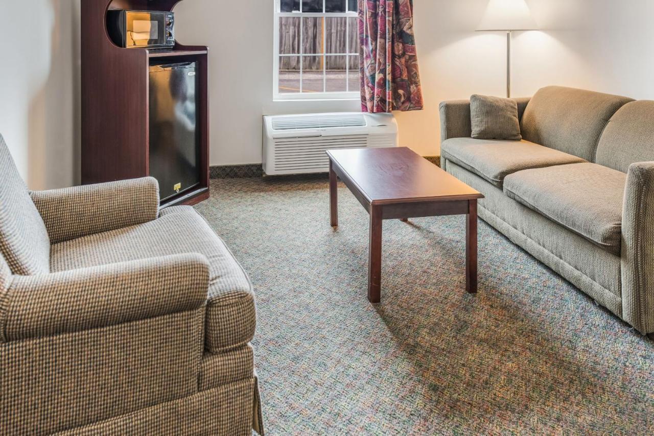 Knights Inn Sandusky Esterno foto