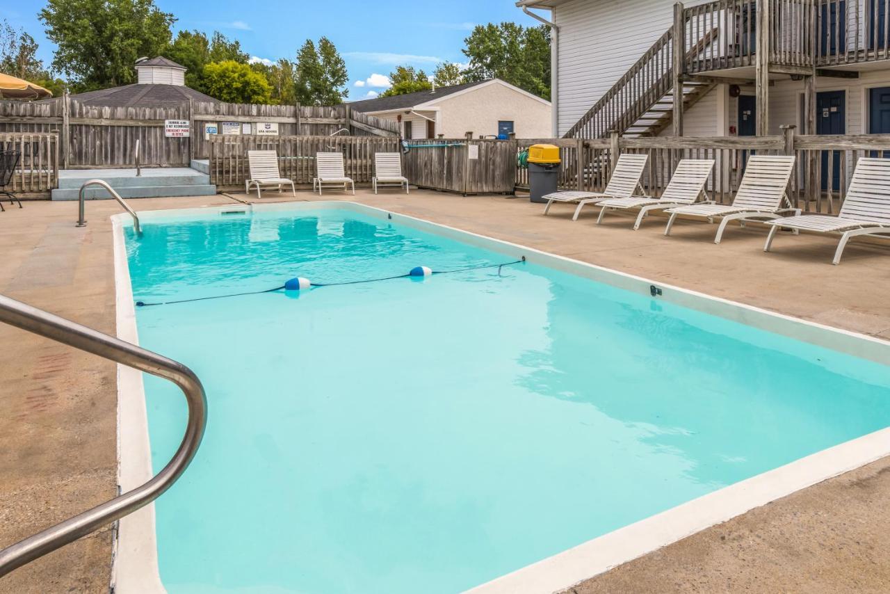 Knights Inn Sandusky Esterno foto