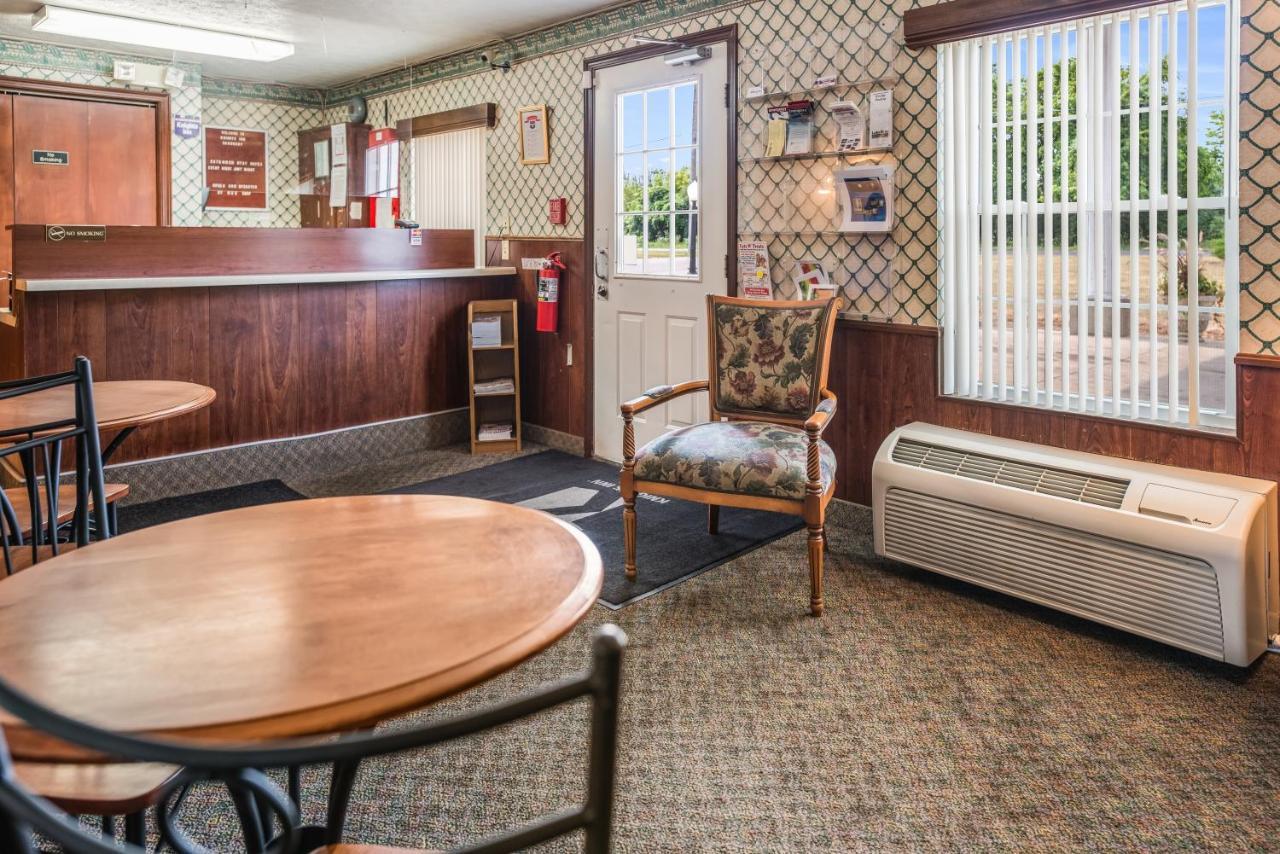 Knights Inn Sandusky Esterno foto