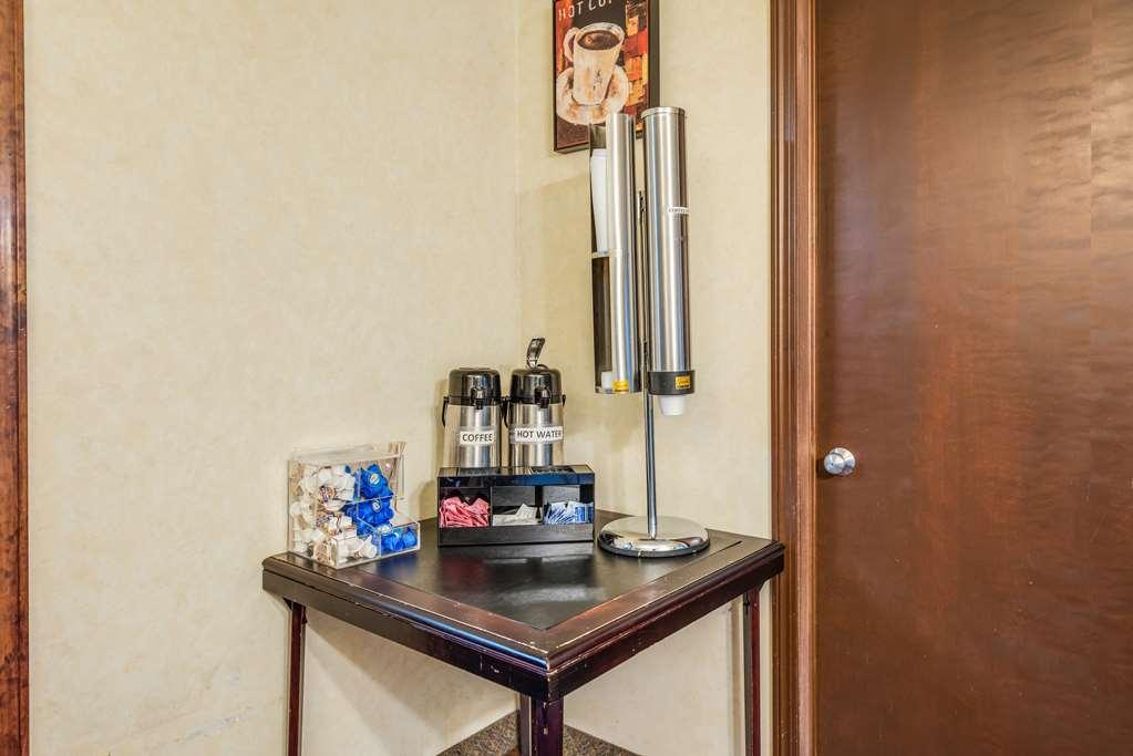 Knights Inn Sandusky Ristorante foto