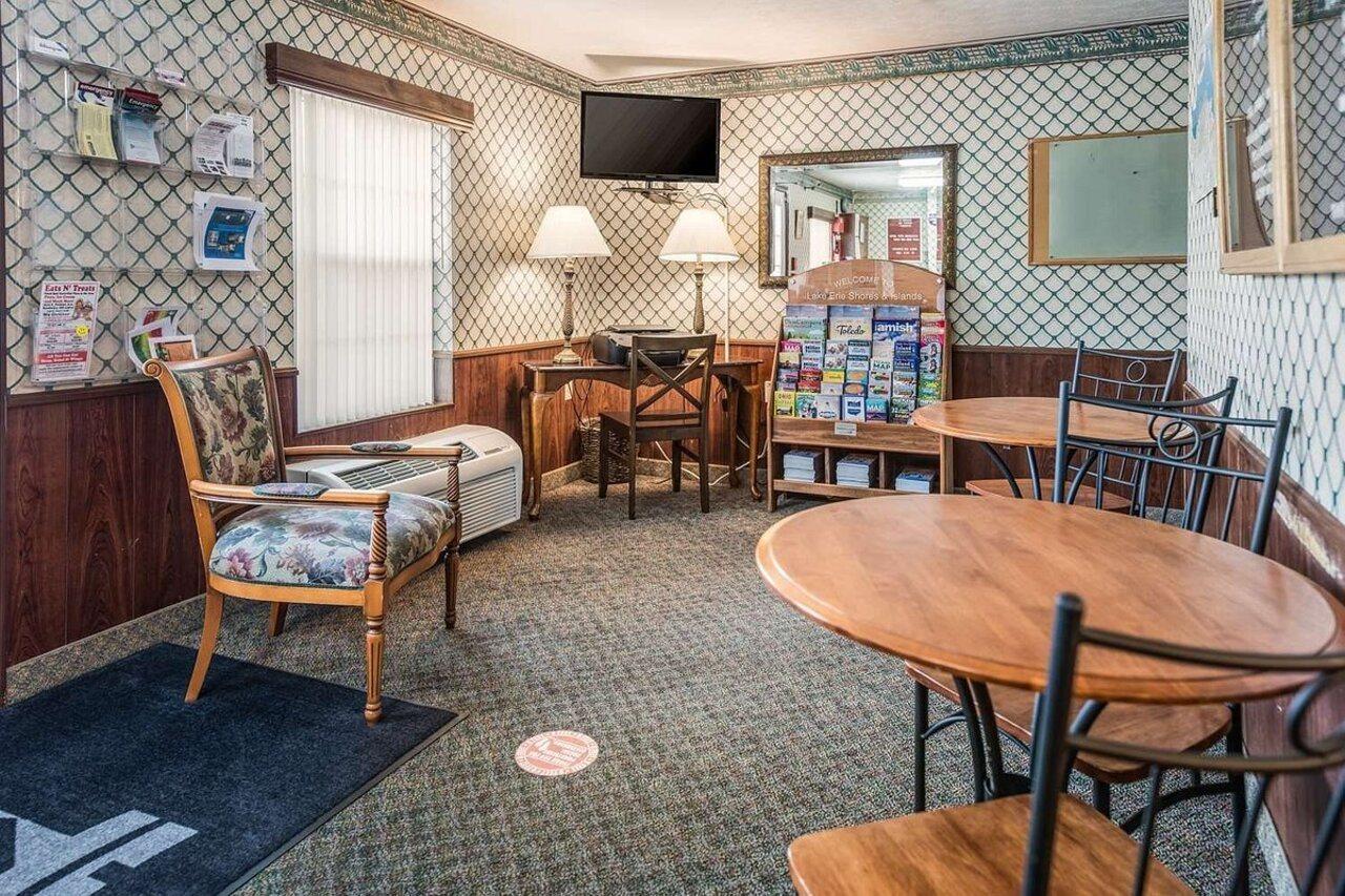 Knights Inn Sandusky Esterno foto